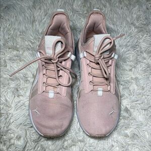 Women's puma Pink Athletic Shoes 8.5